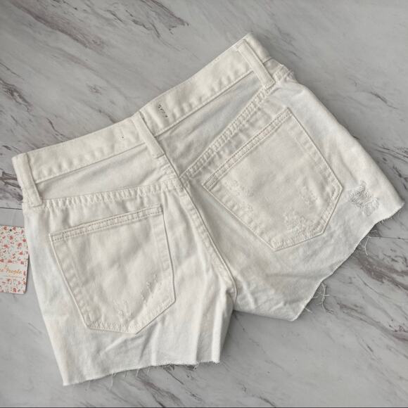 Free People Sofia Denim Shorts Women's Size 24 White Button-Fly Cutoff NWT - Picture 3 of 9